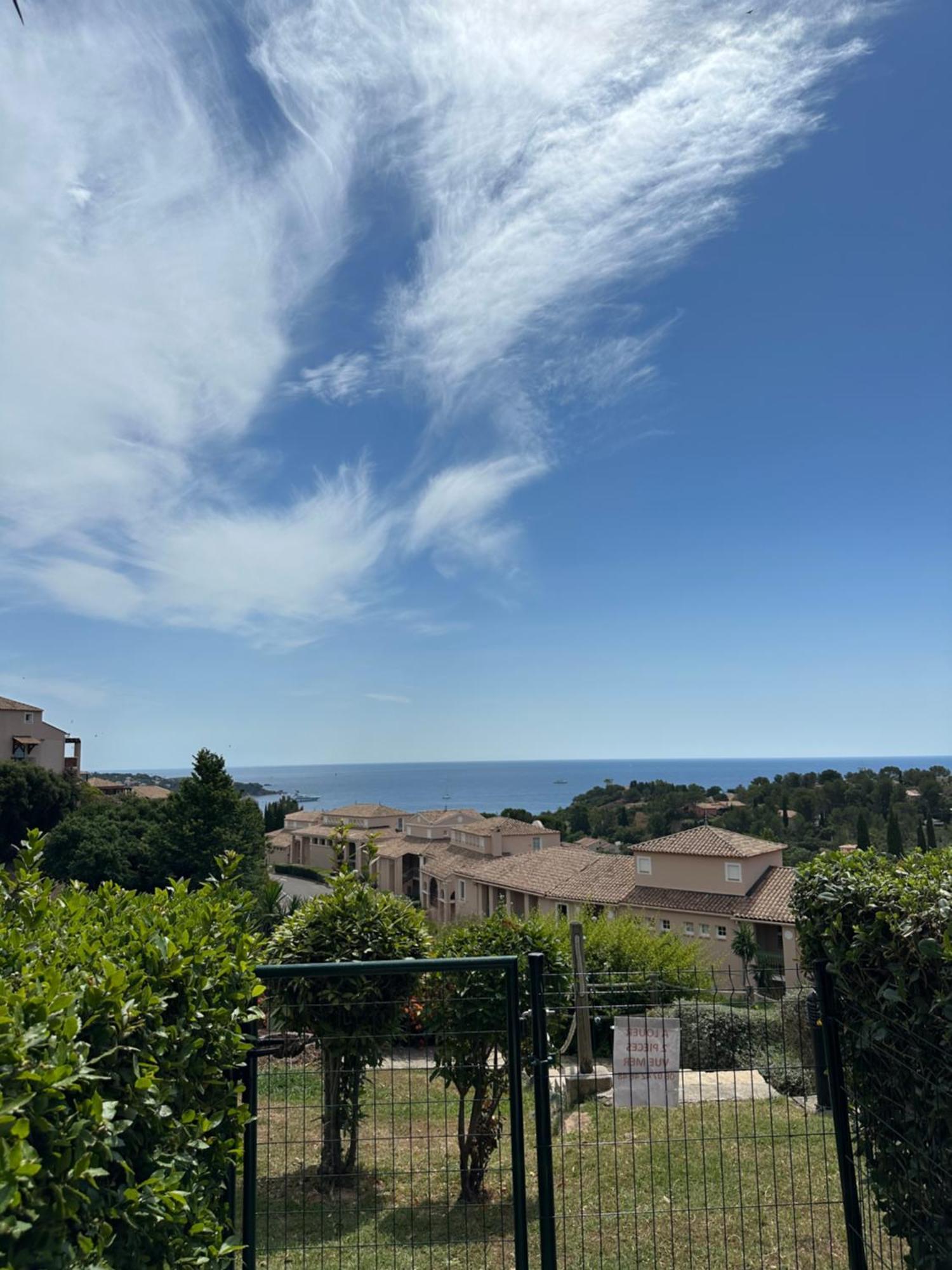 Cap Esterel Vue Mer Et Climatise Saint-Raphael  Bagian luar foto